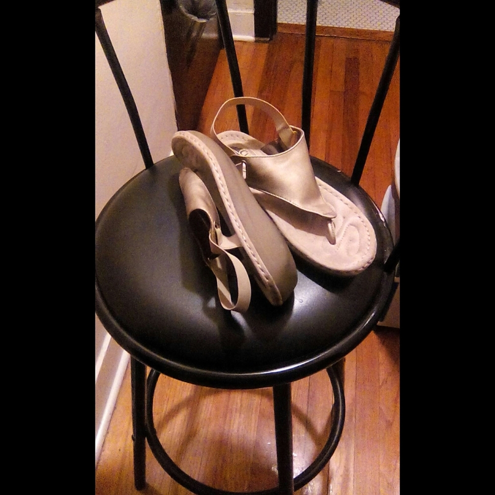 Shoes - Picture 2 of 2